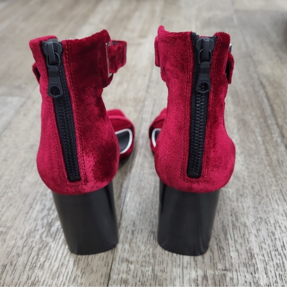 RAG & BONE | Ellis Sandal in Biking Red - Picture 3 of 5